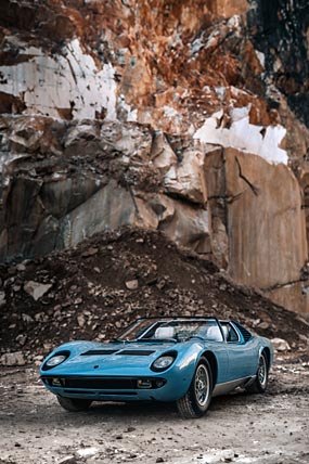 1968 Lamborghini Miura Roadster phone wallpaper thumbnail.