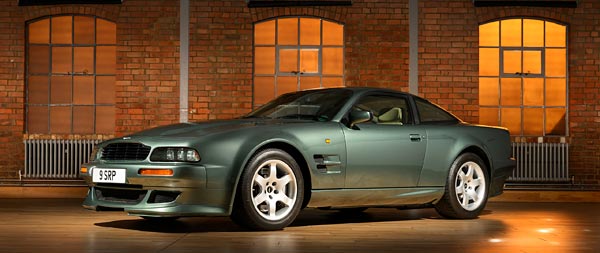 1993 Aston Martin V8 Vantage V550 super ultrawide wallpaper thumbnail.