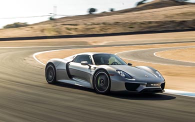 2015 Porsche 918 Spyder thumbnail.