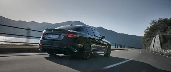 2024 Alfa Romeo Giulia Quadrifoglio Super Sport super ultrawide wallpaper thumbnail.