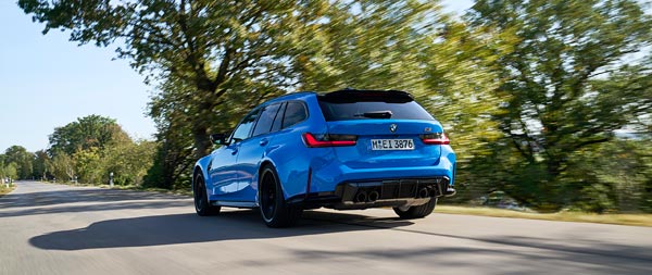 2025 BMW M3 Competition super ultrawide wallpaper thumbnail.
