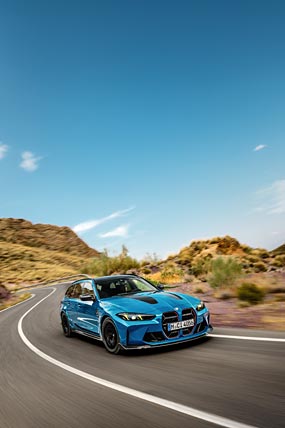 2025 BMW M3 CS Touring phone wallpaper thumbnail.
