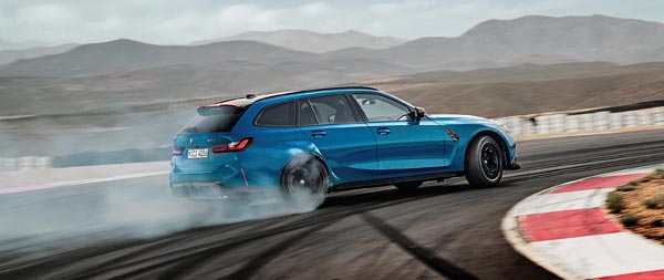 2025 BMW M3 CS Touring super ultrawide wallpaper thumbnail.