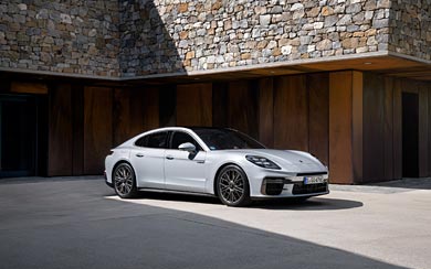 2025 Porsche Panamera Turbo S E-Hybrid wallpaper thumbnail.