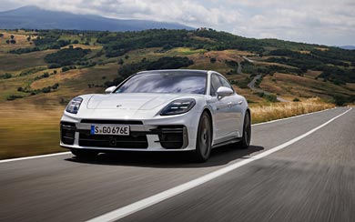 2025 Porsche Panamera Turbo S E-Hybrid wallpaper thumbnail.
