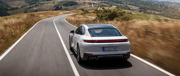 2025 Porsche Panamera Turbo S E-Hybrid super ultrawide wallpaper thumbnail.