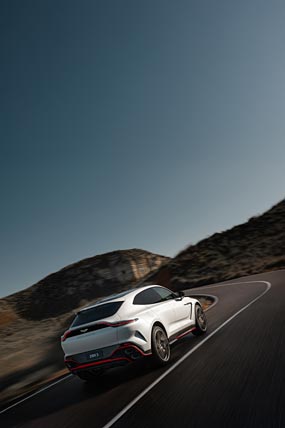 2026 Aston Martin DBX S phone wallpaper thumbnail.