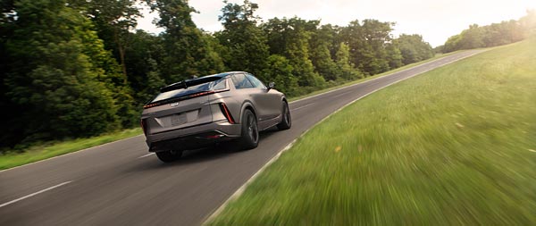 2026 Cadillac Lyriq-V super ultrawide wallpaper thumbnail.