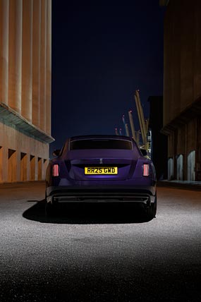 2026 Rolls-Royce Spectre Black Badge phone wallpaper thumbnail.