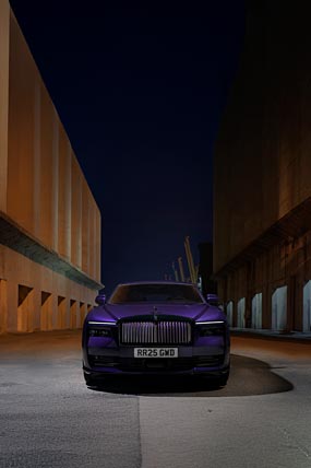 2026 Rolls-Royce Spectre Black Badge phone wallpaper thumbnail.
