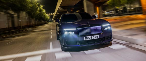 2026 Rolls-Royce Spectre Black Badge super ultrawide wallpaper thumbnail.